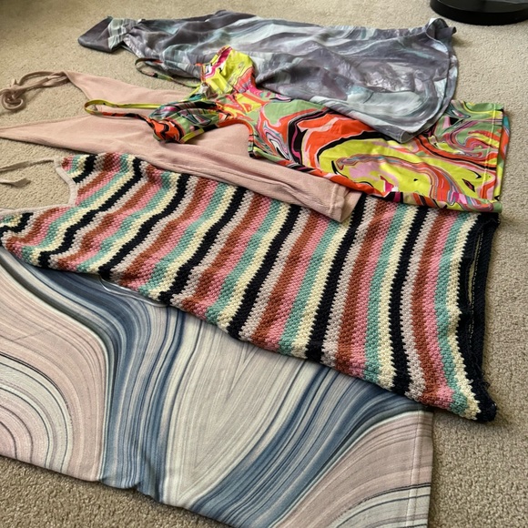 Bundle of XS/S Dresses - Picture 3 of 9